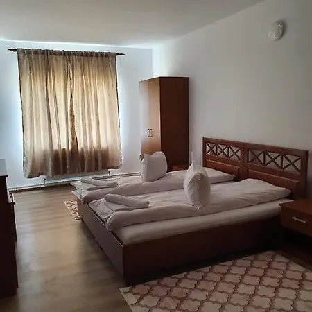 Guest house Restaurant *